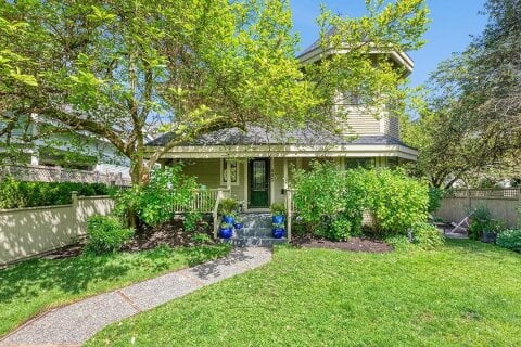 Additional image 7 of 805 14th Avenue W, Vancouver, BC, V5Z 1R2
