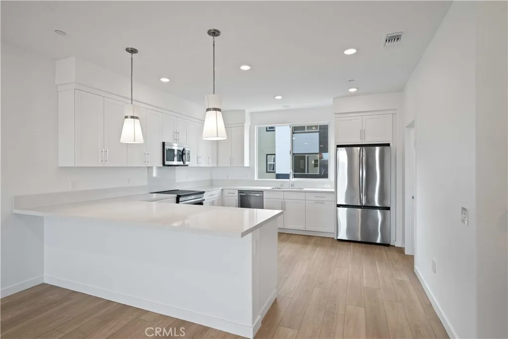 Additional image 45 of 27318 Bear Creek Lane, Valencia, CA 91381