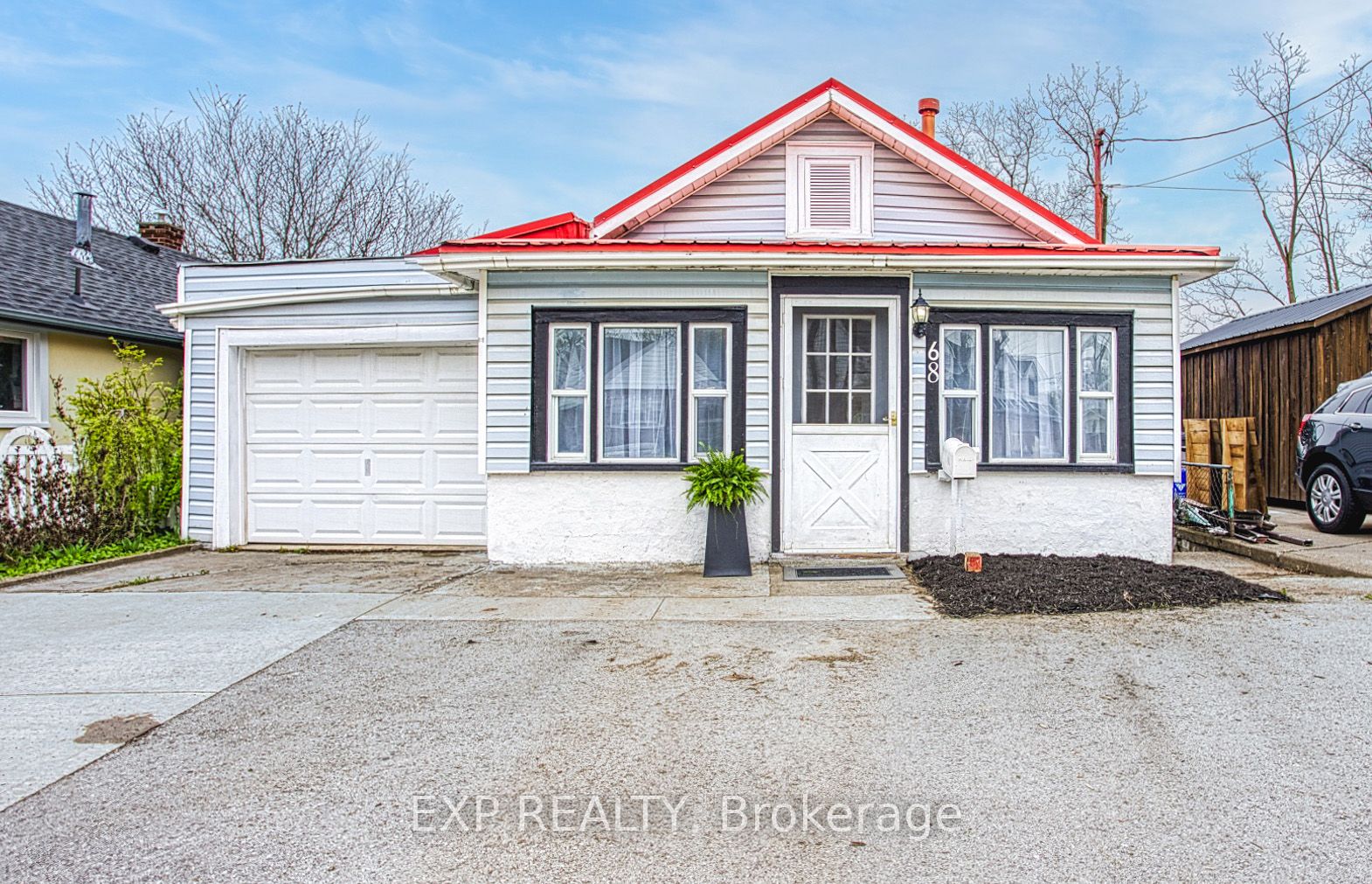 68 Riverside Drive, Welland, ON, L3C 5E2