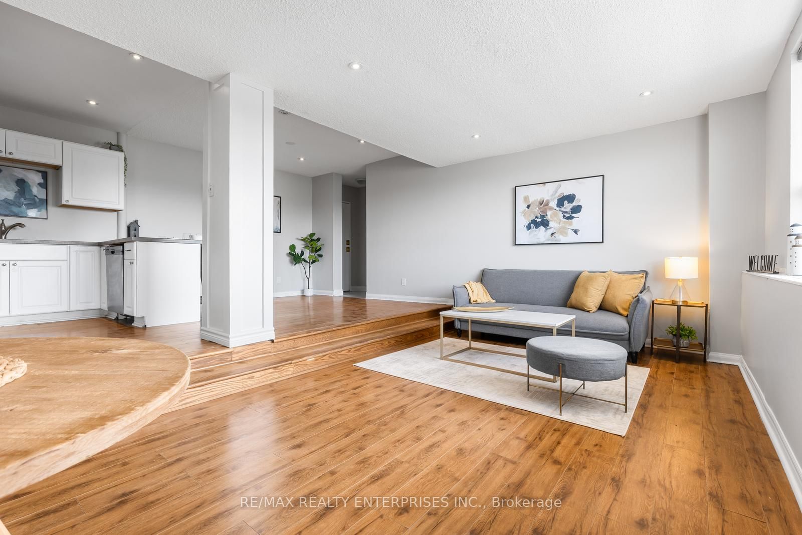 Additional image 6 of 901-49 Queen Street E, Mississauga, ON, L5G 4N6