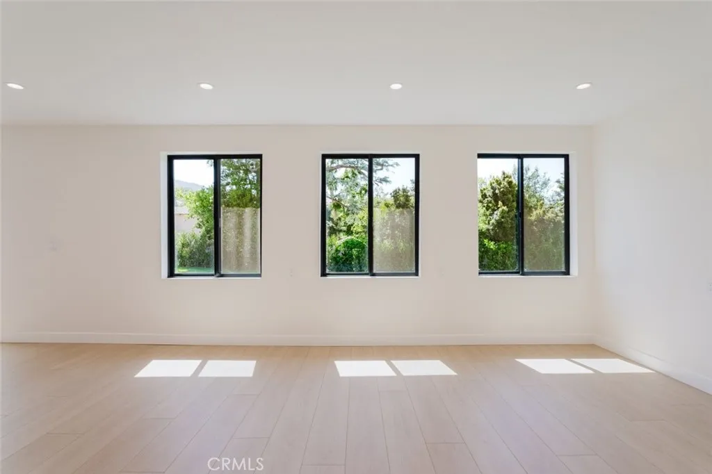 Additional image 62 of 941 Sherlock Drive, Burbank, CA 91501