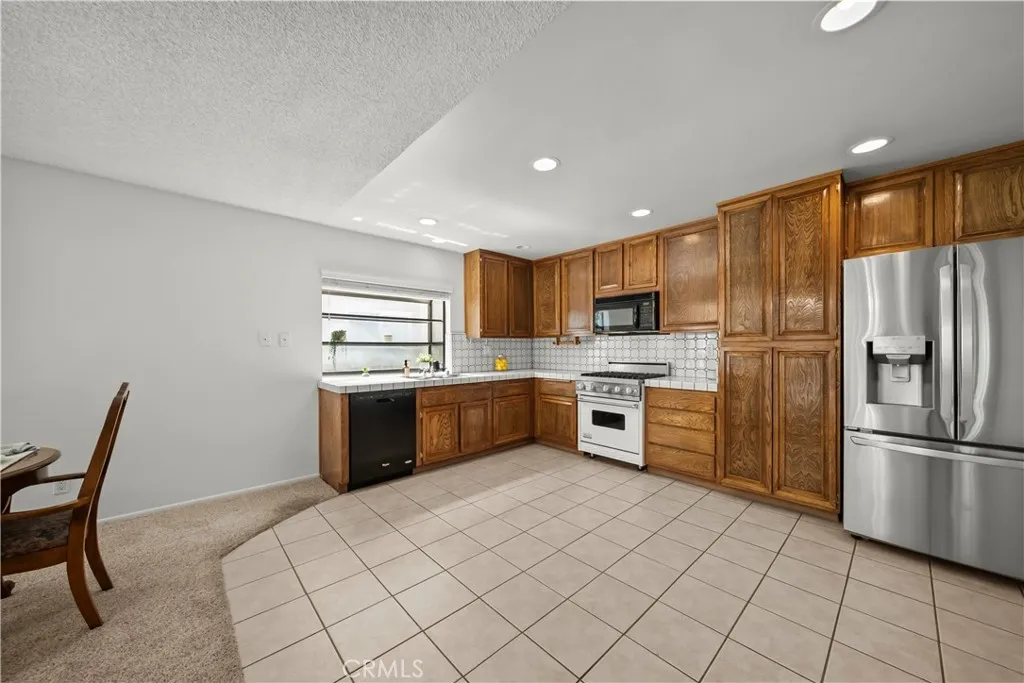 Additional image 7 of 23250 Via Barra, Valencia, CA 91355