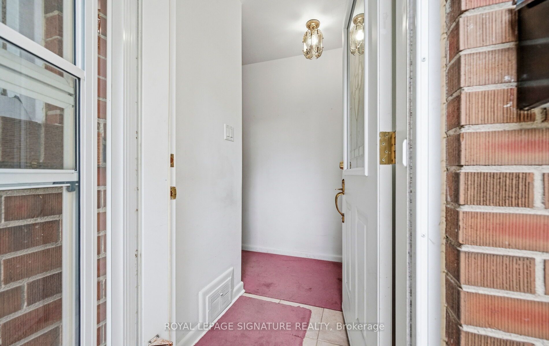 Additional image 4 of 1322 Kelly Road, Mississauga, ON, L5J 3T9