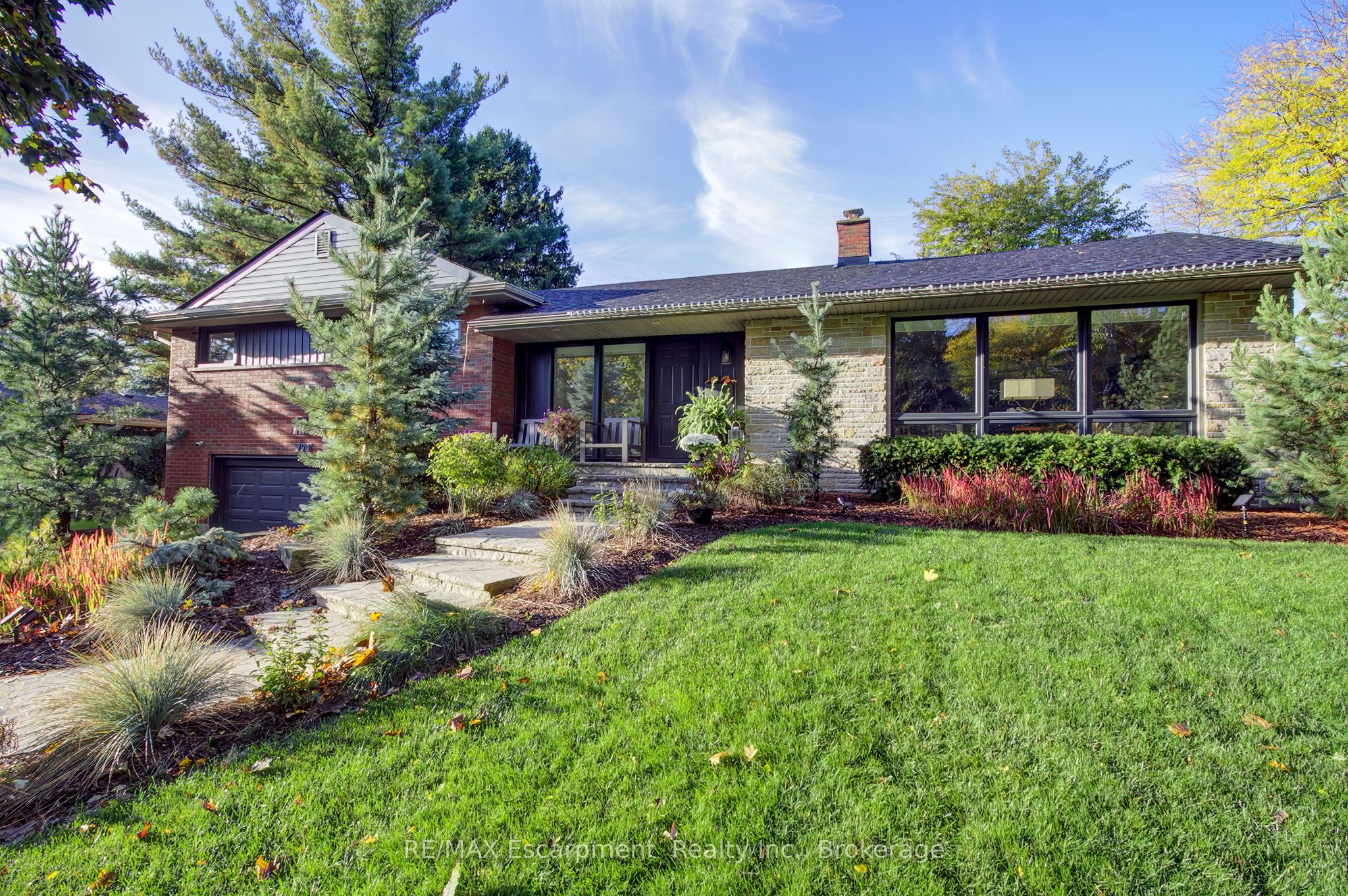 794 Falcon Boulevard, Burlington, ON, L7T 3B3