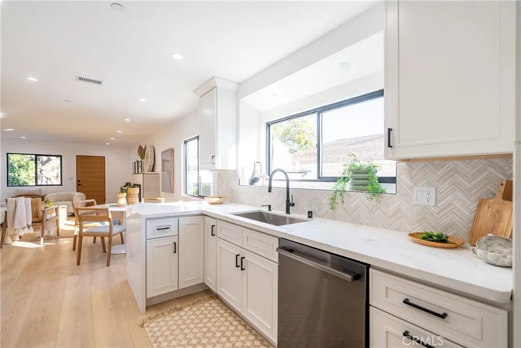 Additional image 9 of 1719 Landis St, Burbank, CA 91504