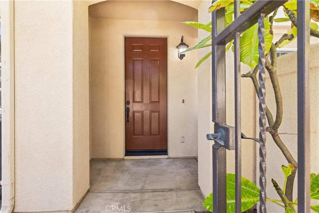 76 Trailing Vine, Irvine, CA 92602 photo 5
