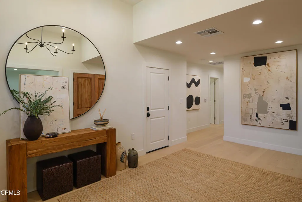 Additional image 6 of 604 De Nova Street, La Canada Flintridge, CA 91011