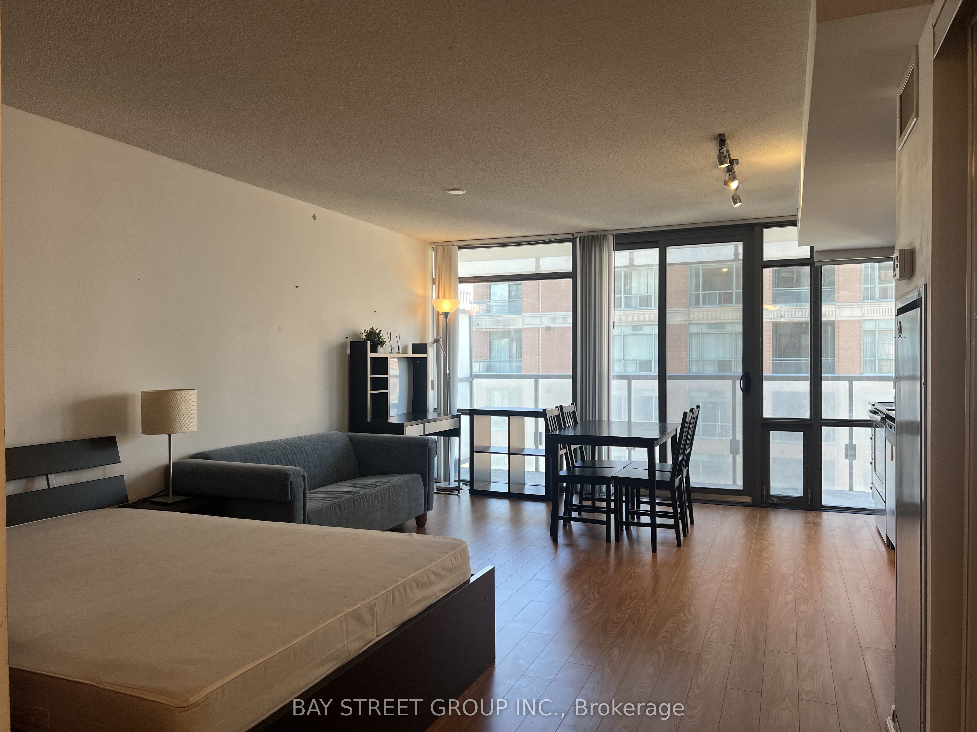Additional image 4 of 605-37 Grosvenor Street, Toronto, ON, M4Y 3G5