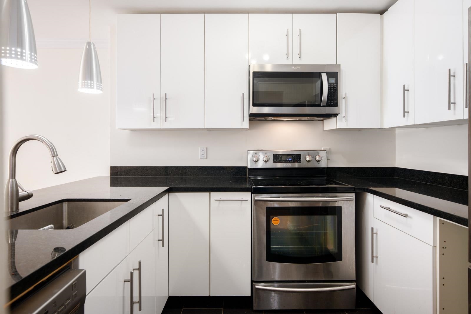 Additional image 2 of 101-965 15th Avenue W, Vancouver, BC, V5Z 1S1