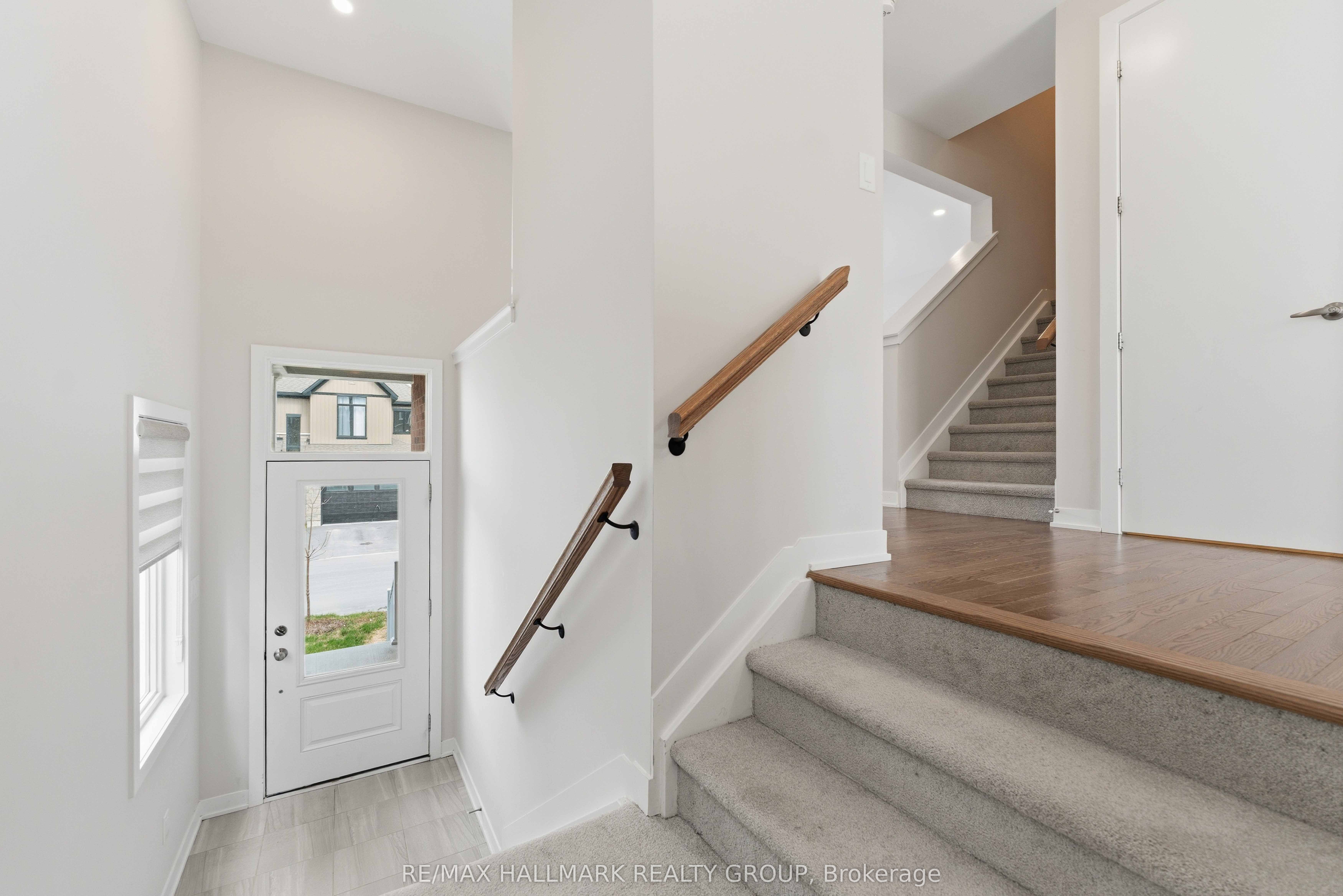 Additional image 2 of 404 Appalachian Circle, Ottawa, ON, K2J 6X3