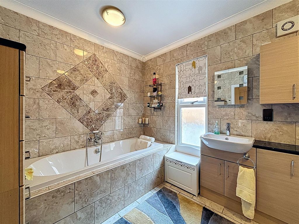 Additional image 37 of 6 bed terraced house for saleEastgate, Hornsea HU18