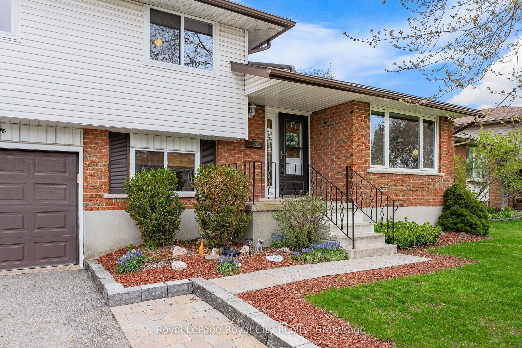 Additional image 2 of 16 Sanderson Drive, Guelph, ON, N1H 6T8