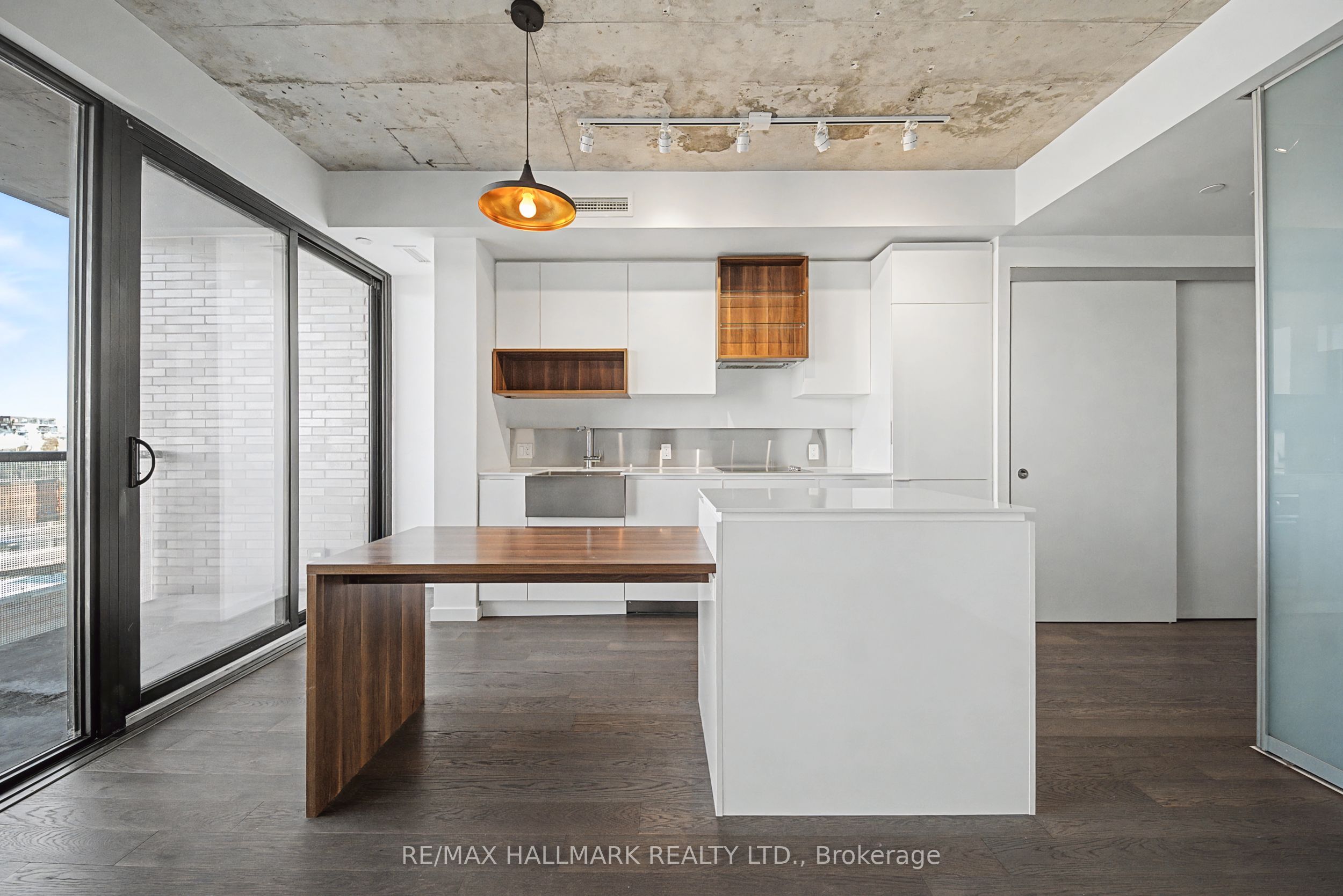 Additional image 5 of 609-383 Sorauren Avenue, Toronto, ON, M6R 0A4