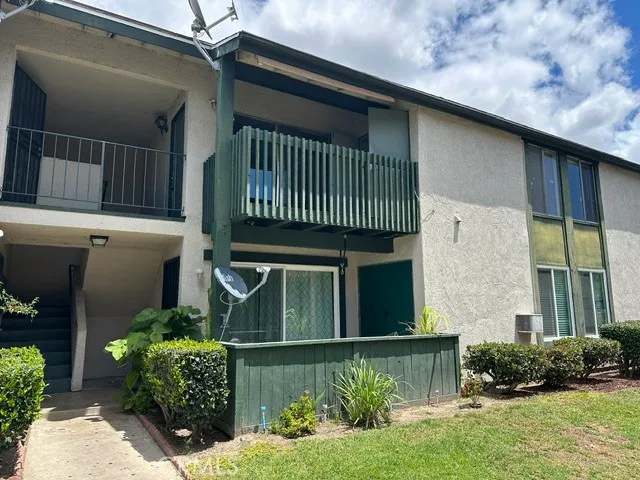 23262 Orange Avenue Unit 8, Lake Forest, CA 92630