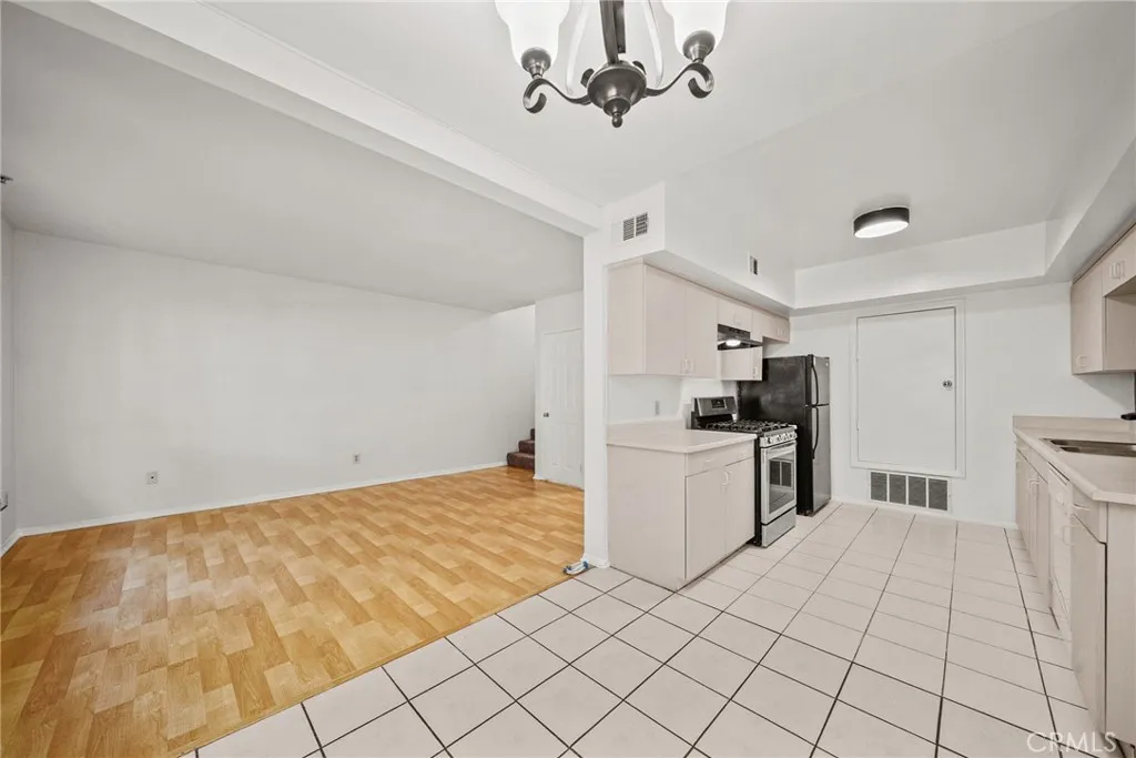 Additional image 52 of 11725 Lemay Street Unit 6, North Hollywood, CA 91606