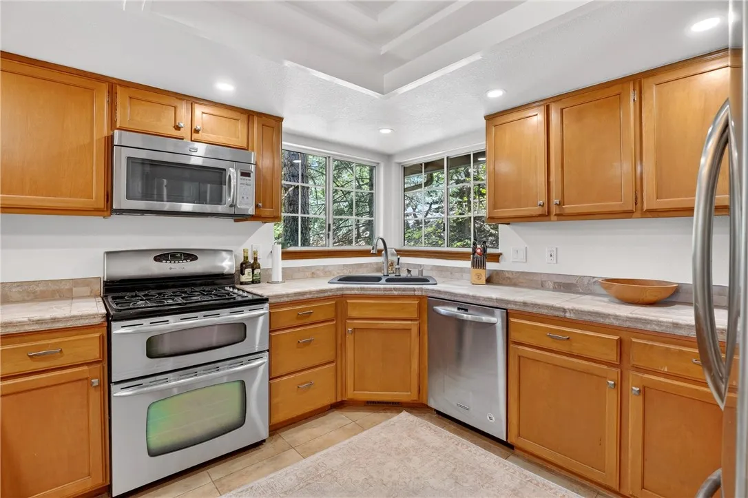 Additional image 54 of 172 N Fairway Dr, Lake Arrowhead, CA 92352