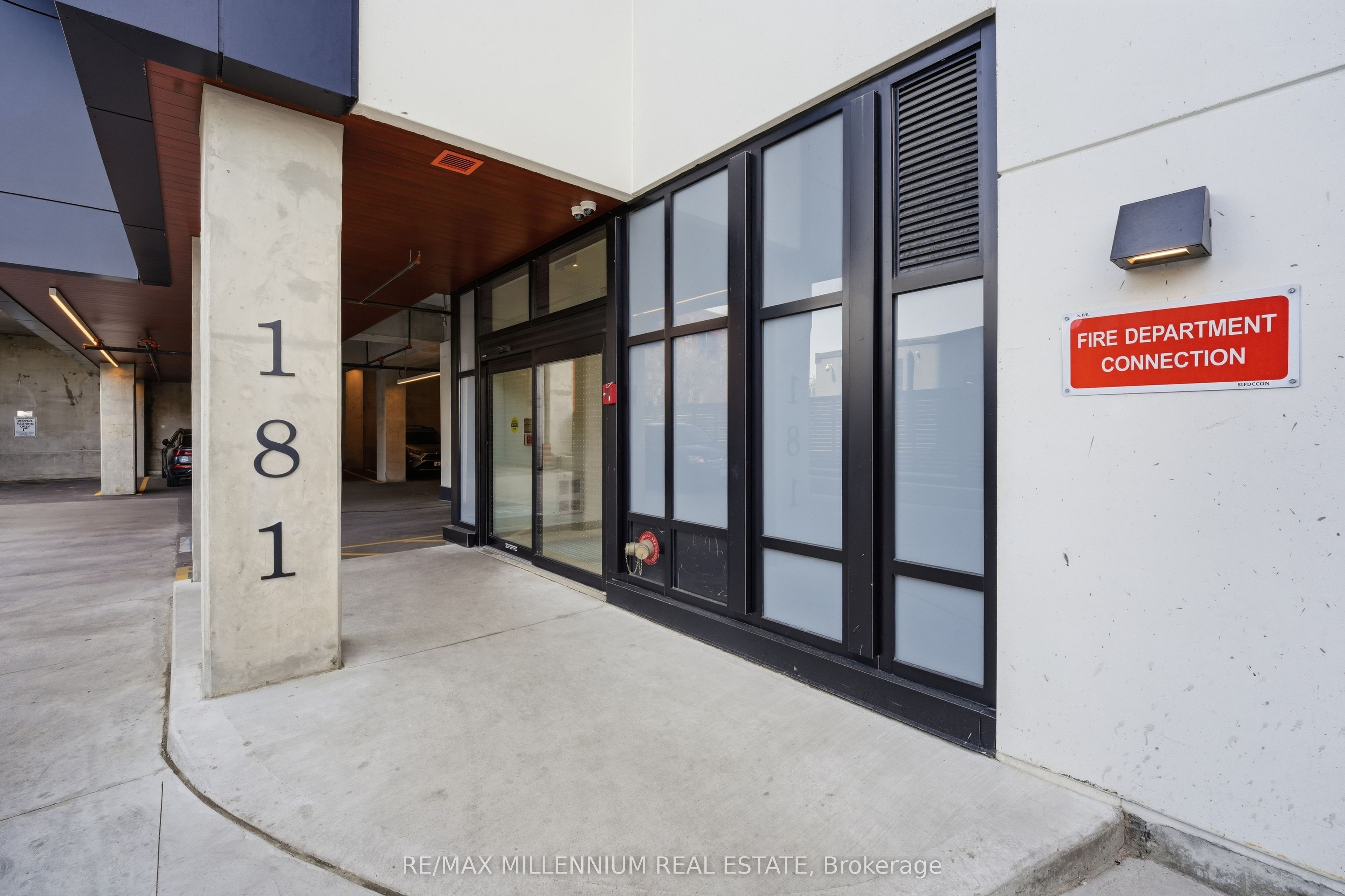 314-181 Sterling Road, Toronto, ON, M6R 2B2