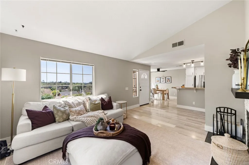 Additional image 7 of 21256 Camelia, Lake Forest, CA 92630