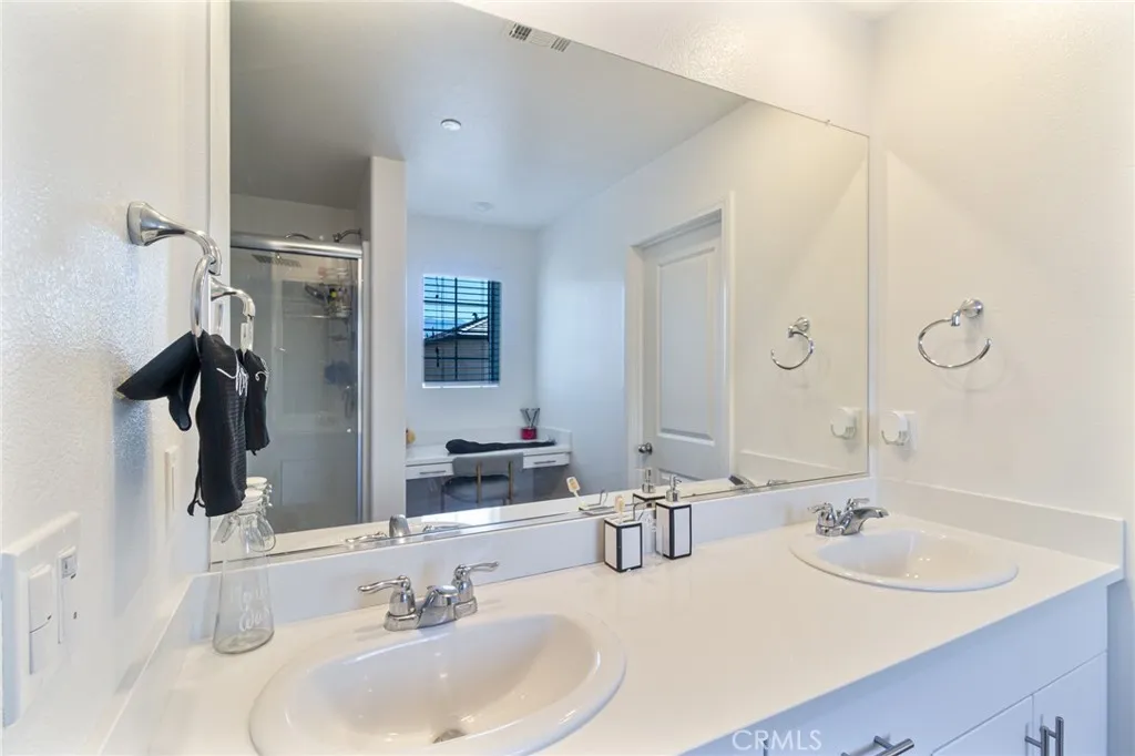 Additional image 32 of 2448 Powell, Rialto, CA 92377