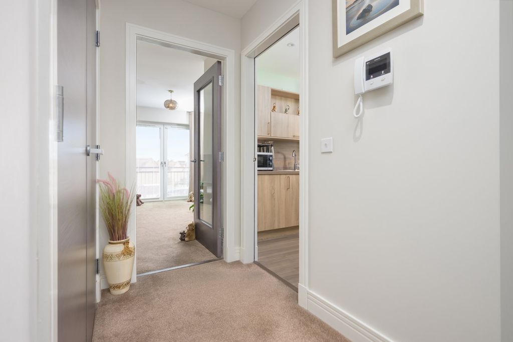 Additional image 11 of 2 bed flat for saleJardine Avenue, Falkirk FK2