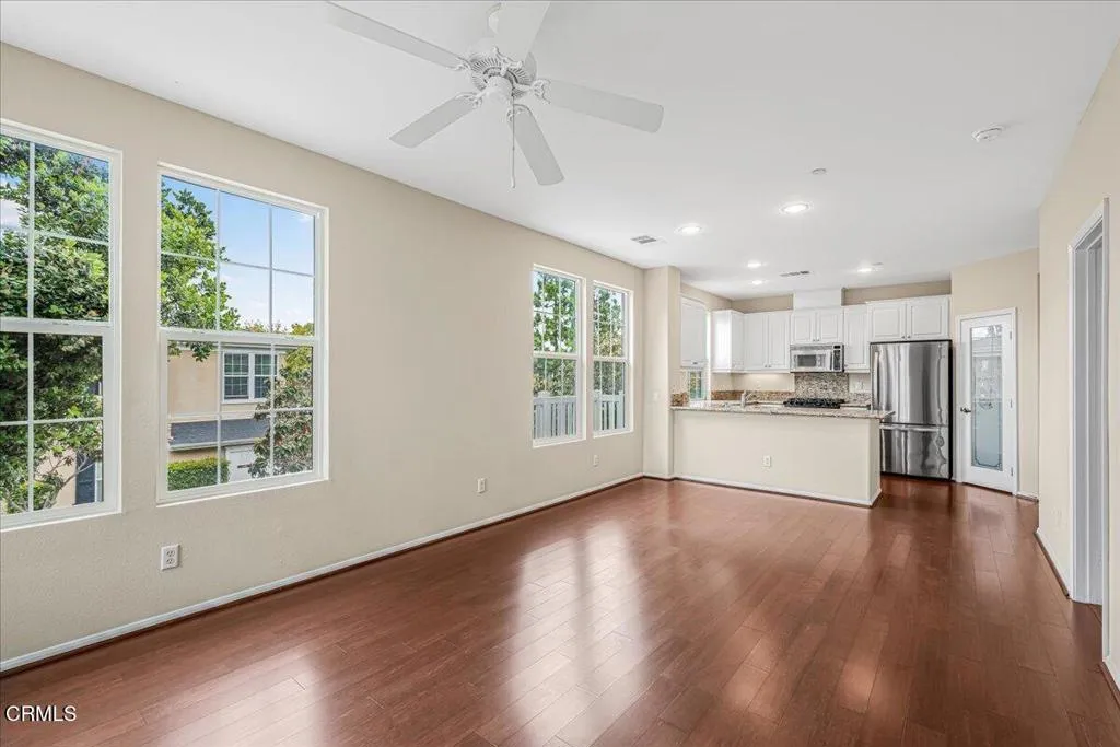 Additional image 11 of 990 Holiday Avenue, Ventura, CA 93003