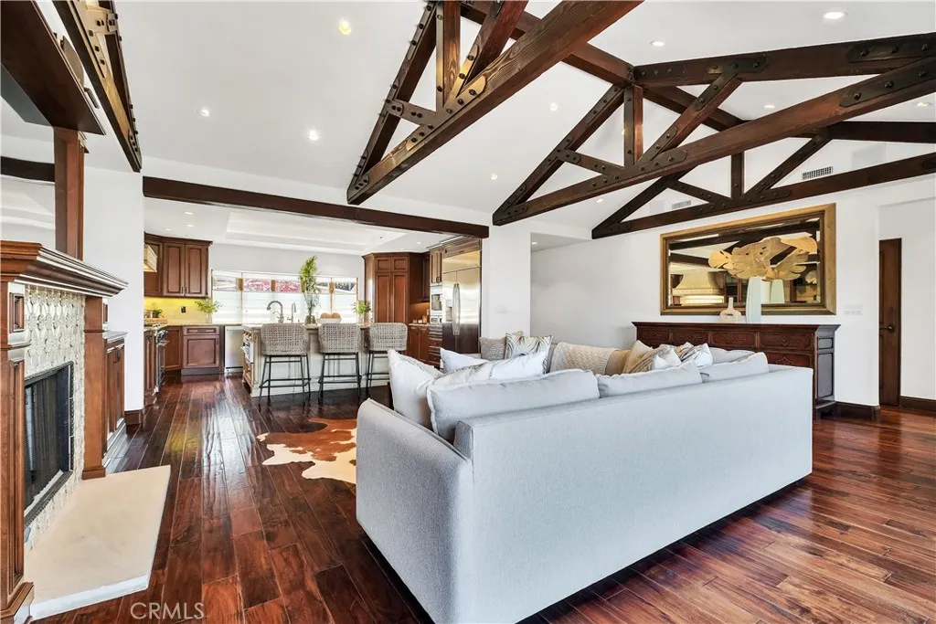 Additional image 82 of 1029 E Acacia Ave, El Segundo, CA 90245