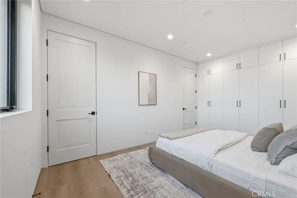 Additional image 35 of 19141 Erwin St, Tarzana, CA 91335