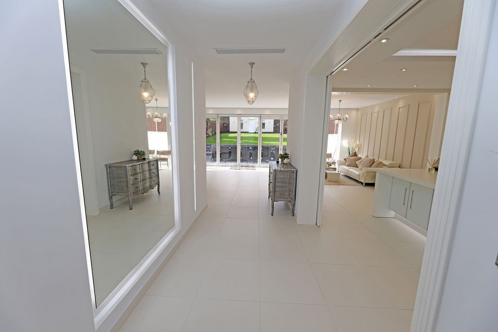 Additional image 4 of 4 bed detached house for saleTenterden Gardens, London NW4