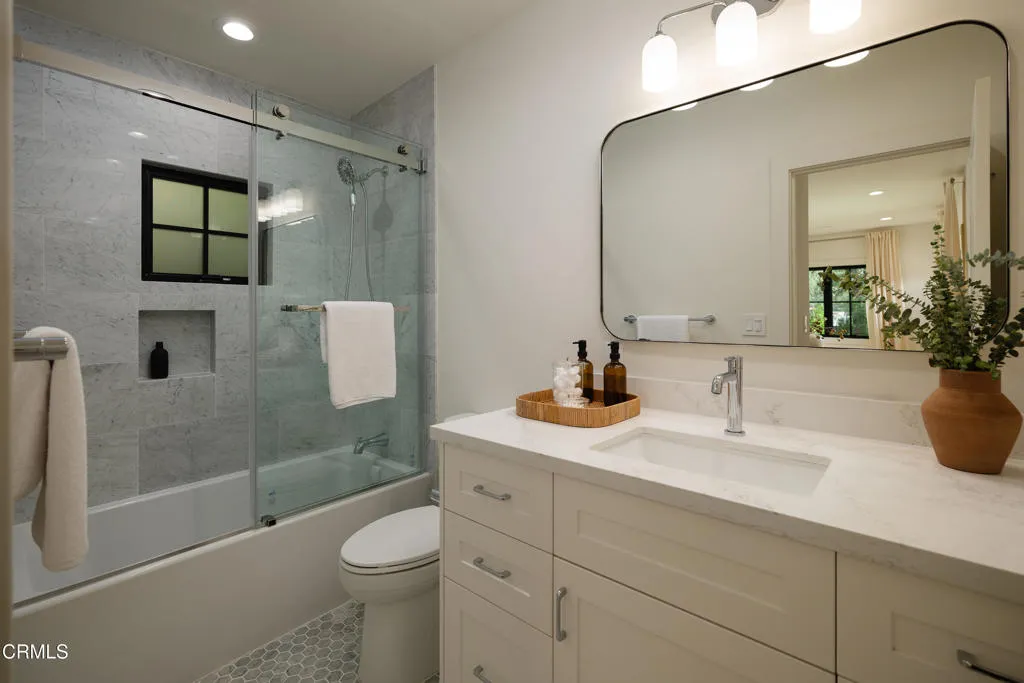 Additional image 45 of 604 De Nova Street, La Canada Flintridge, CA 91011