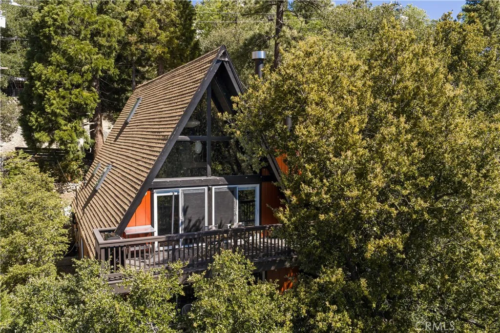 Additional image 4 of 26569 Amador Lane, Lake Arrowhead, CA 92352
