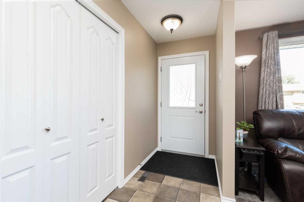 Additional image 3 of 1414 25 Avenue N, Lethbridge, AB, T1H 4N7