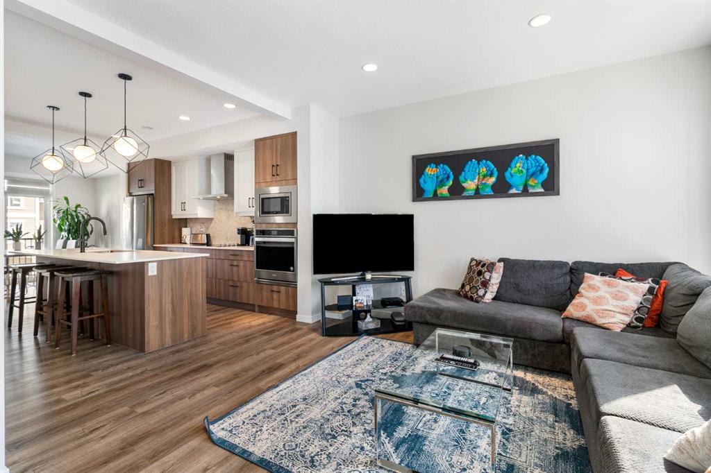 Additional image 3 of 1201-355 Nolancrest Heights NW, Calgary, AB, T3R0Z9