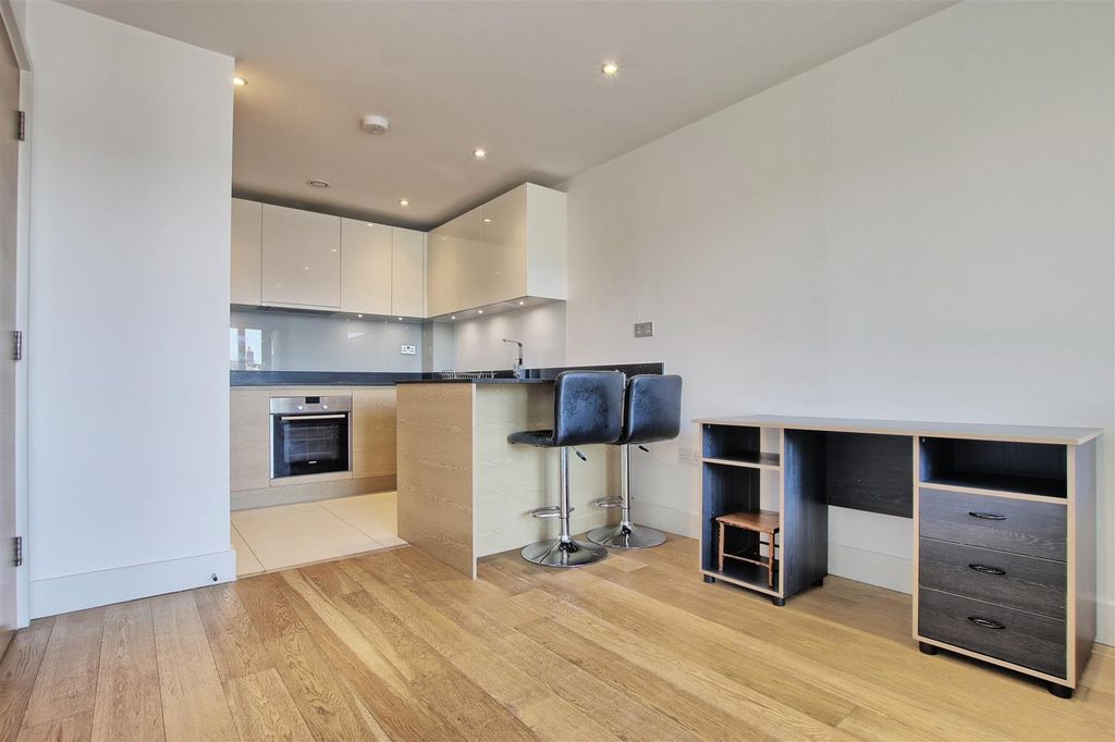 Additional image 5 of 1 bed flat for saleKingsley Walk, Cambridge CB5