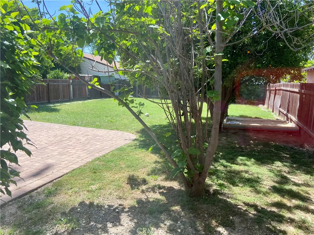 7339 White Oak Ave, Reseda, CA 91335