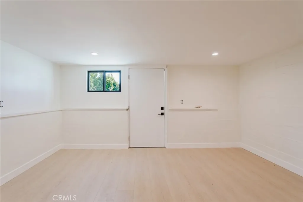 Additional image 147 of 941 Sherlock Drive, Burbank, CA 91501