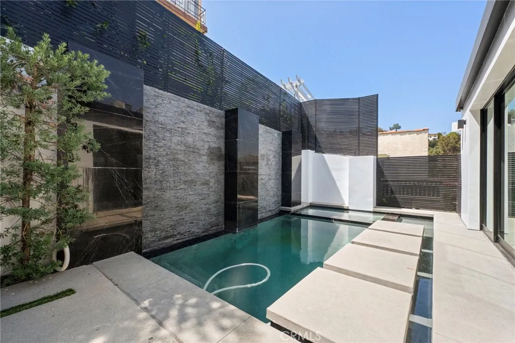 Additional image 34 of 2033 Glencoe Way, Los Angeles, CA 90068