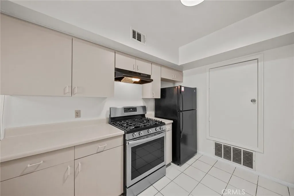 Additional image 50 of 11725 Lemay Street Unit 6, North Hollywood, CA 91606