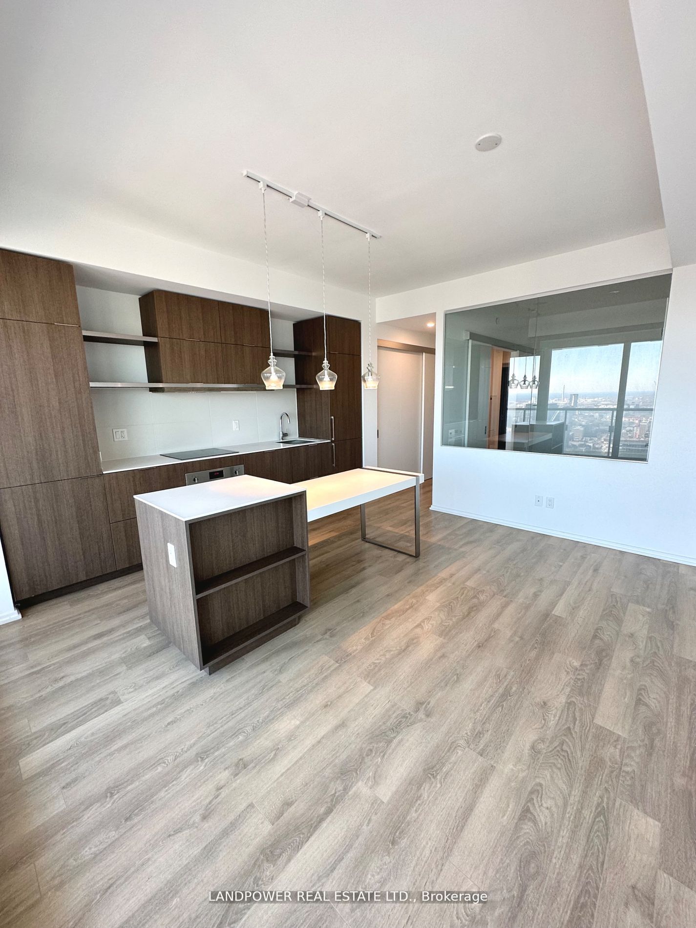 Additional image 2 of 3303-197 Yonge Street, Toronto, ON, M5B 0C1