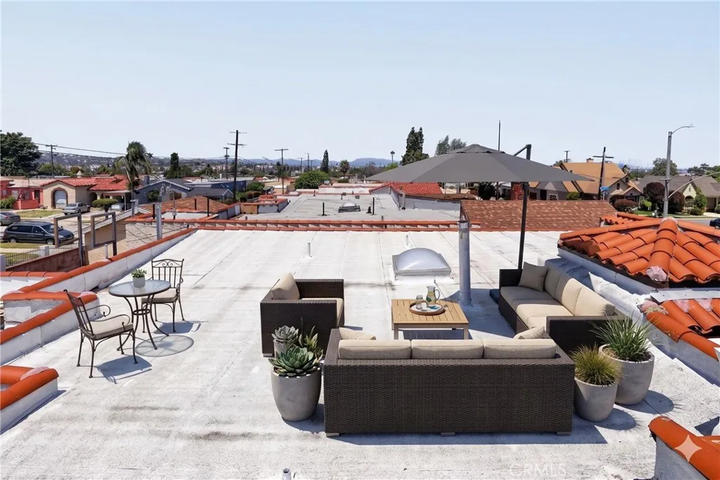 Additional image 45 of 7607 8th Avenue, Los Angeles, CA 90043