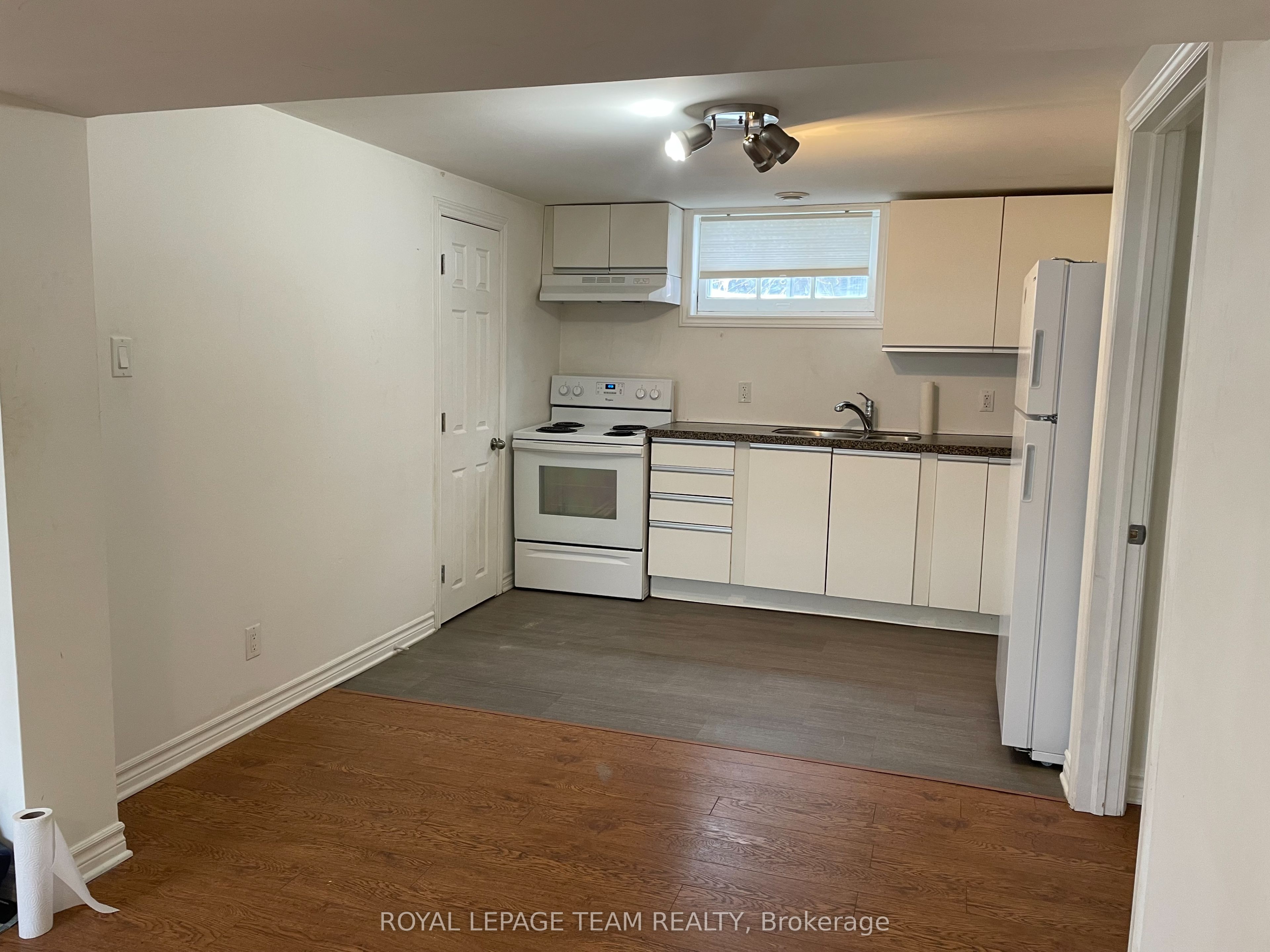 Additional image 5 of 2-1627 Chaucer Avenue, Ottawa, ON, K1G 0R7