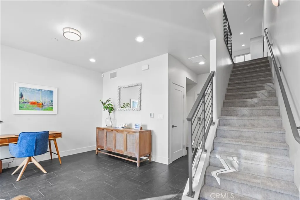 Additional image 3 of 2460 Victoria Ave Unit 102, San Luis Obispo, CA 93401