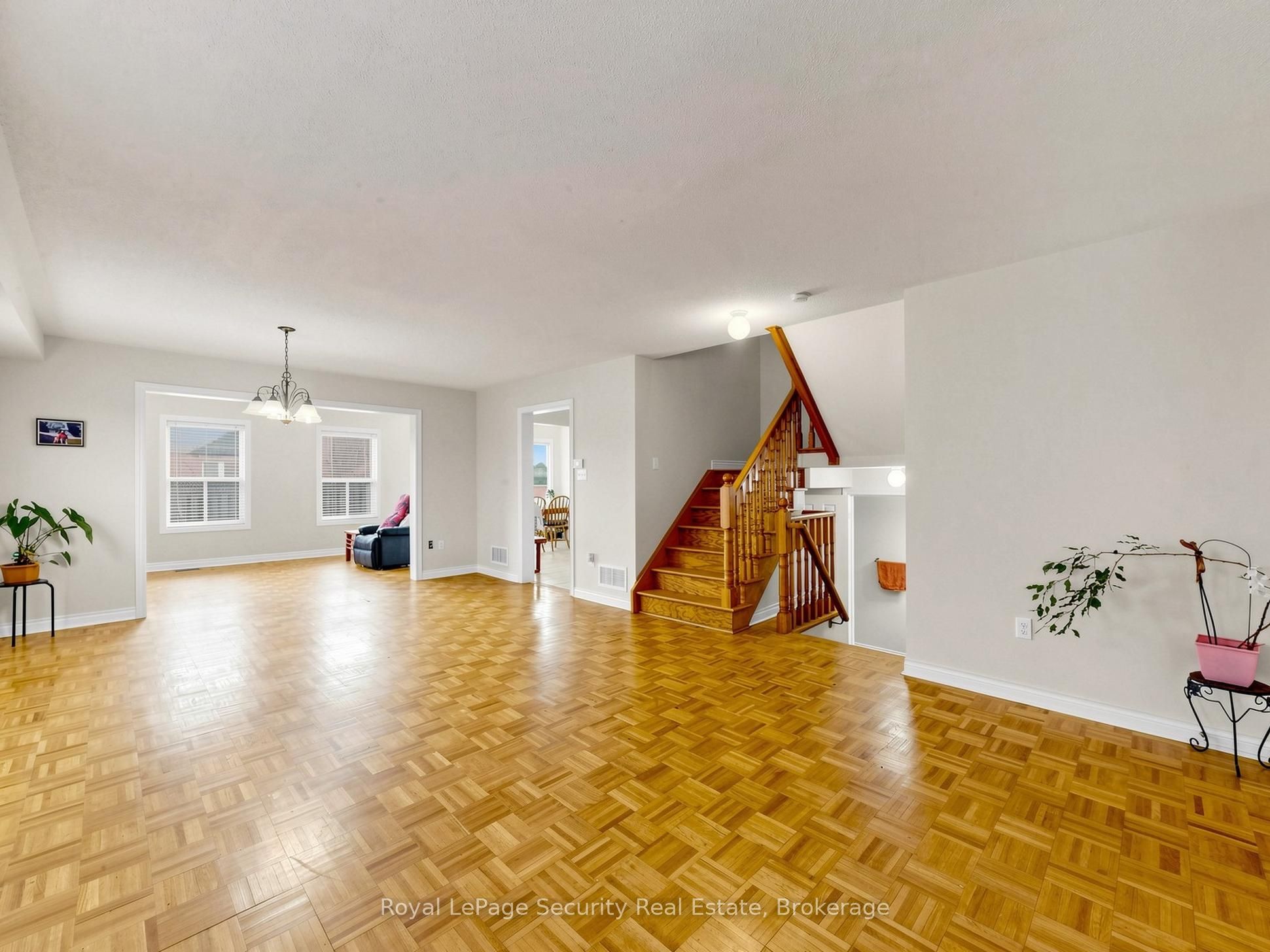 21 Fallstar Crescent, Brampton, ON, L7A 2J5 photo 5