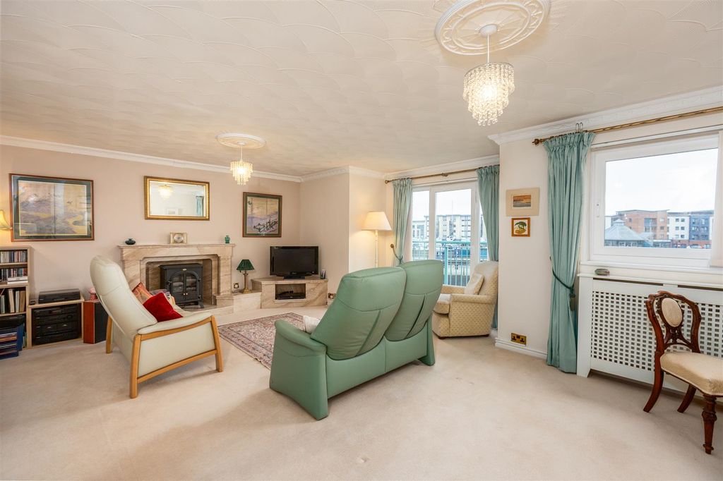 Additional image 2 of 3 bed flat for salePocketts Wharf, Marina, Swansea SA1