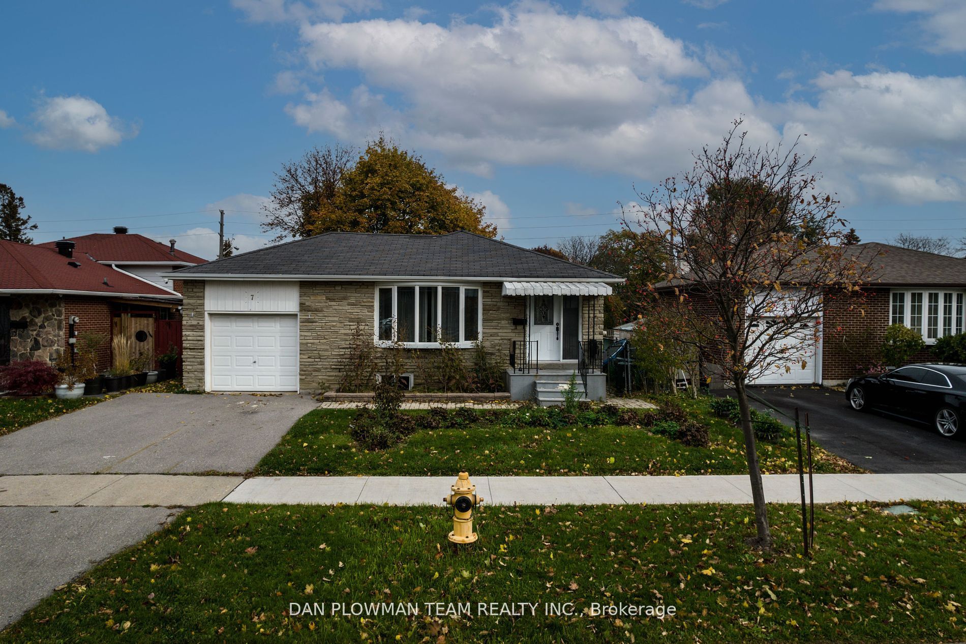 7 Berkham Road, Toronto, ON, M1H 2T1