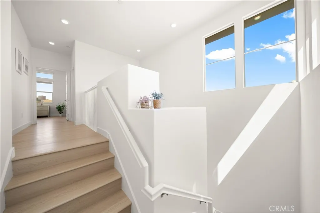 Additional image 22 of 131 Newall, Irvine, CA 92618