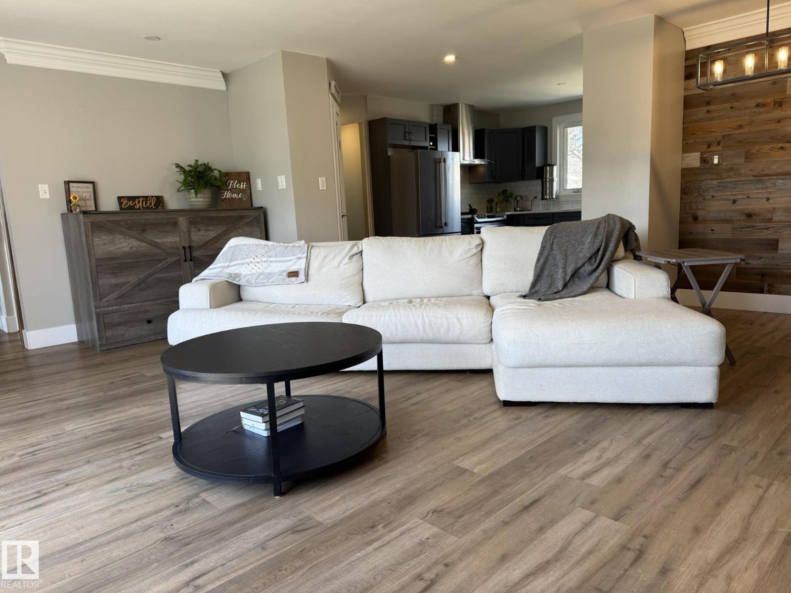Additional image 4 of 8004 180 Street NW, Edmonton, AB, T5T0T3