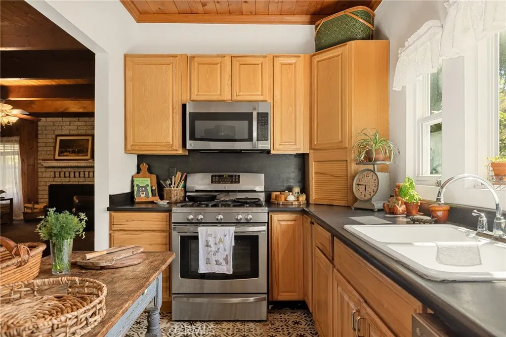 Additional image 34 of 482 Zuger Court, Crestline, CA 92325