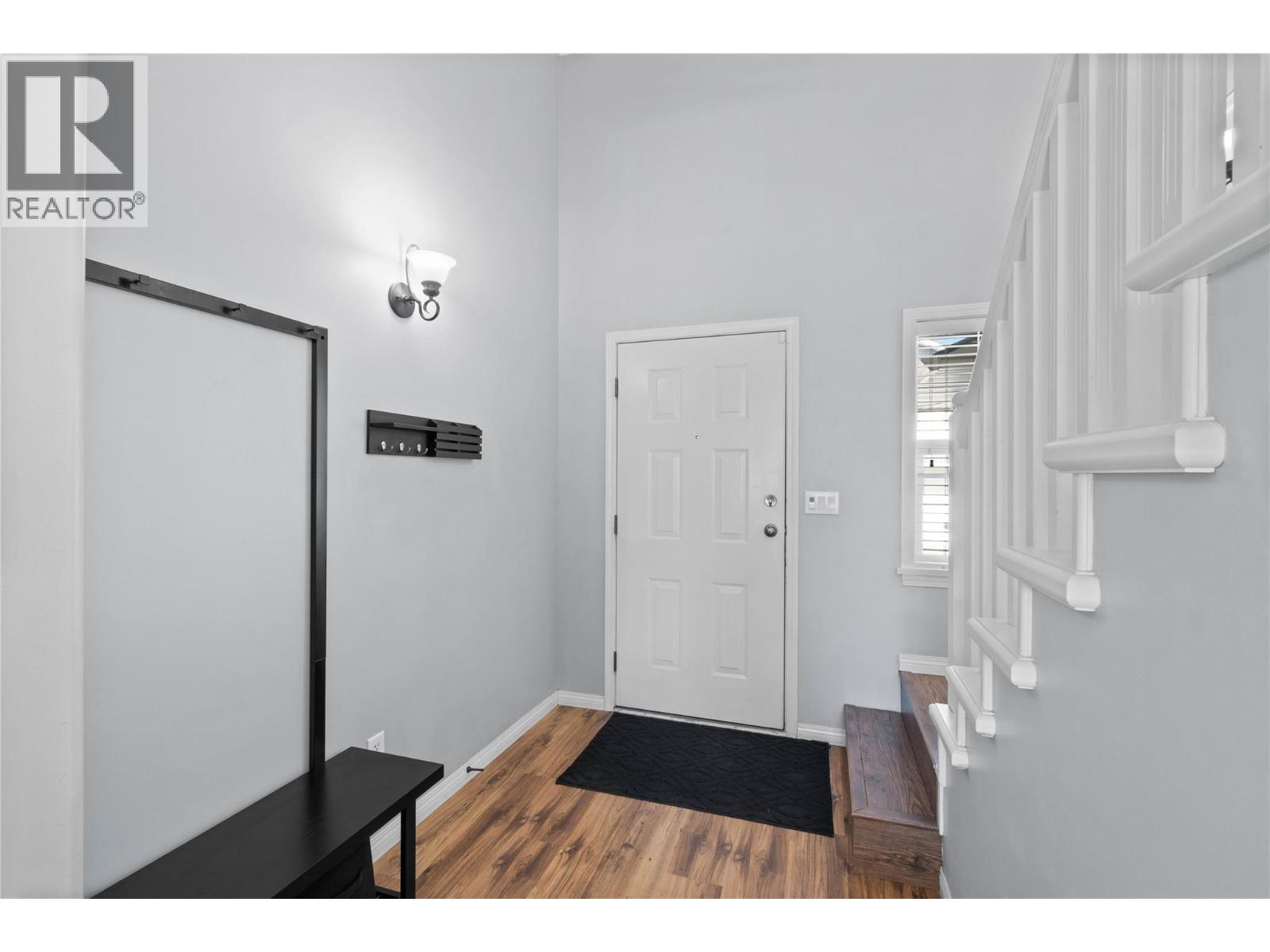 Additional image 2 of 4-1945 Grasslands Boulevard, Kamloops, BC, V2B1V1