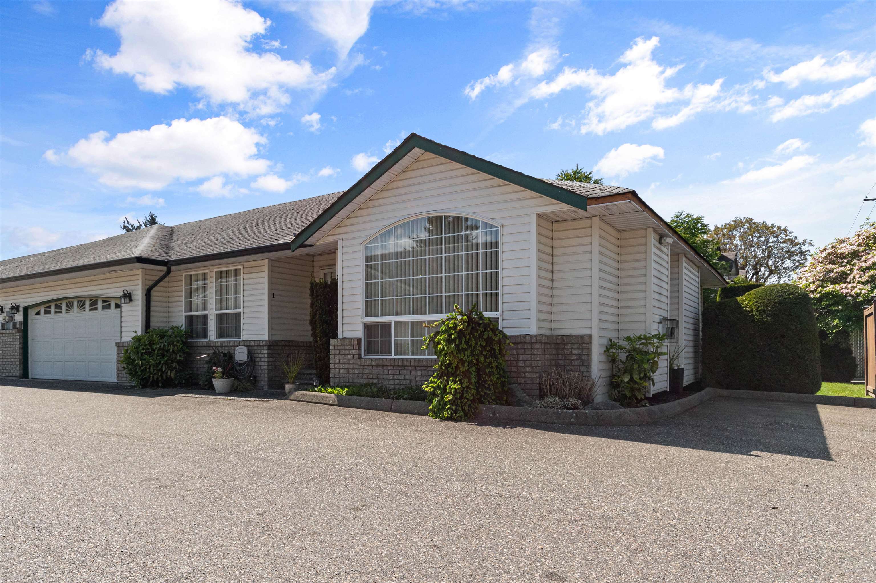 1-45160 South Sumas Road, Chilliwack, BC, V2R 3X6
