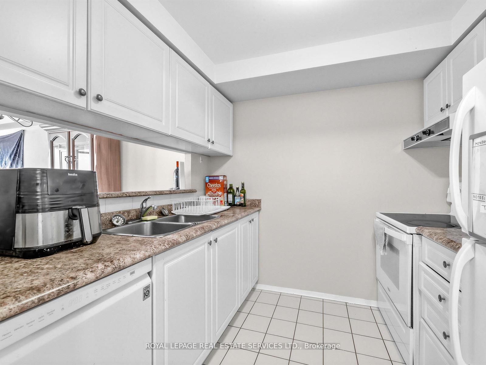 Additional image 4 of 310-117 Gerrard Street E, Toronto, ON, M5B 2L4
